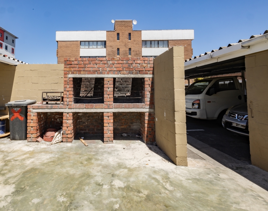 2 Bedroom Property for Sale in Parow Western Cape